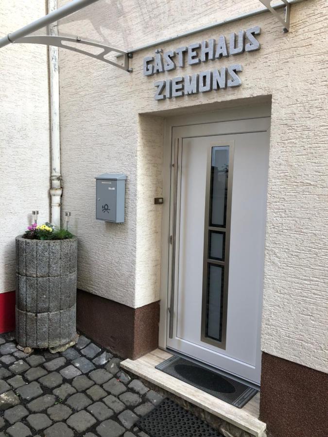 Gaestehaus Ziemons Cochem Exterior foto